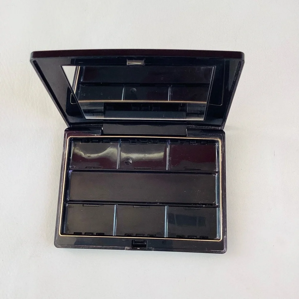 Cle de Peau Discontinued 6 Eye Shadows Accessory Compact Case